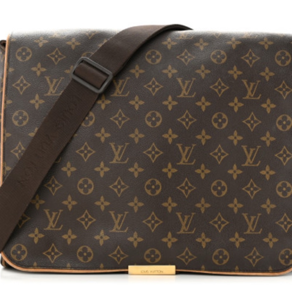 Louis Vuitton Messenger Bag